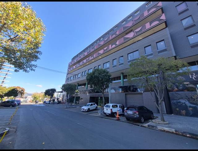 67M² OFFICE TO LET IN ROSEBANK